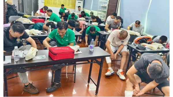 注塑模具廠開展急救員培訓(xùn)，為生命保駕護航