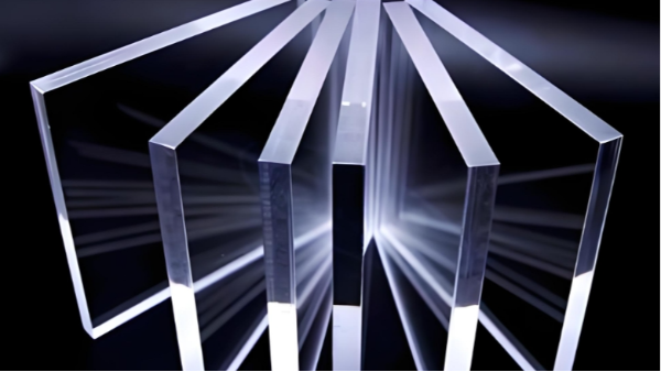 亞克力注塑 vs 傳統(tǒng)工藝：高透明度材料的最優(yōu)解